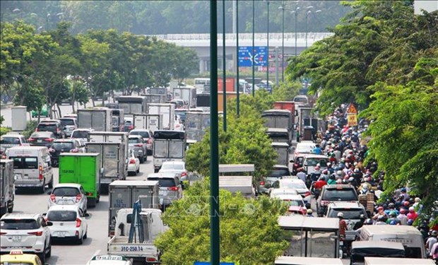 HCM City’s transport infrastructure lags behind demand despite huge investment hinh anh 1