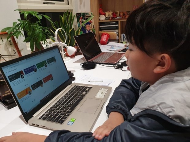 Online learning to be adopted alongside direct teaching in Vietnamese schools