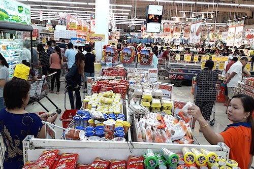 Vietnamese traders have difficulty to maintain retail spaces