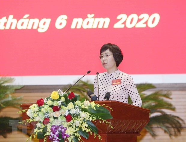 PM lauds media for contributions to COVID-19 fight hinh anh 2
