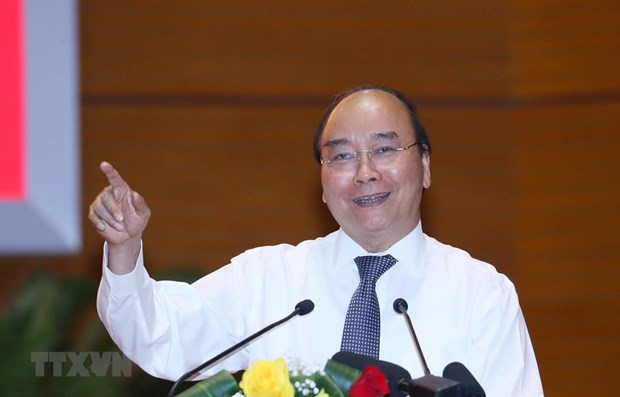 PM lauds media for contributions to COVID-19 fight hinh anh 1