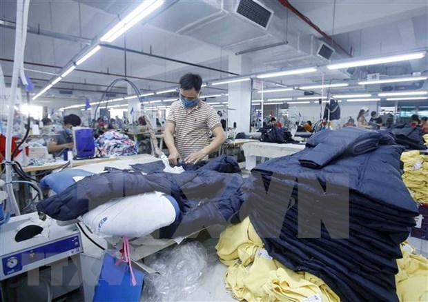 Exporters advised to shift focus to ASEAN markets in face of COVID-19 hinh anh 1