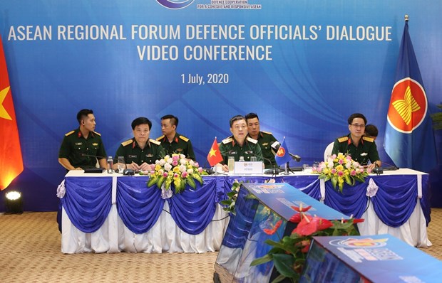 Vietnam prioritises defence-security cooperation in ASEAN Regional Forum hinh anh 1