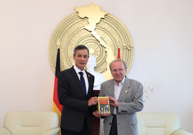 German journalist launches new book on late President Ho Chi Minh
