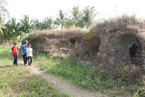 Quang Tri ancient citadel – a historical relic site hinh anh 2