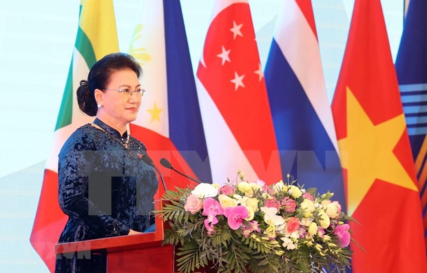 AIPA 41: committees’ draft solutions expected to be adopted on last working day hinh anh 1