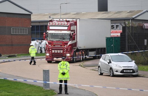 Man admits immigration offence in Essex lorry deaths hinh anh 1