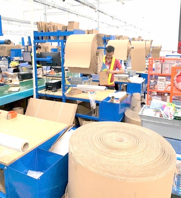 Leading companies take steps to reduce waste hinh anh 1