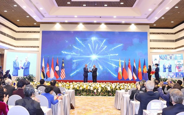Foreign delegates commend outcome of 37th ASEAN Summit and Related Summits hinh anh 1
