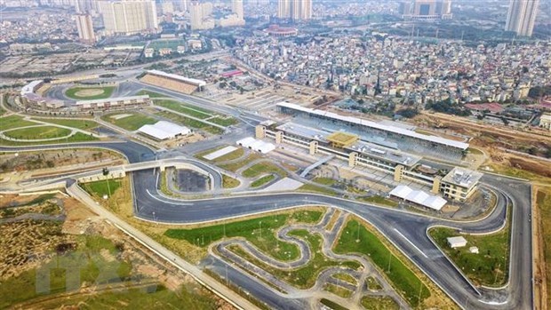 Vietnam still in negotiations on hosting F1 Grand Prix next year hinh anh 1