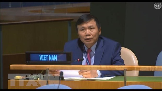 Vietnam calls for end to unilateral coercive measures hinh anh 1