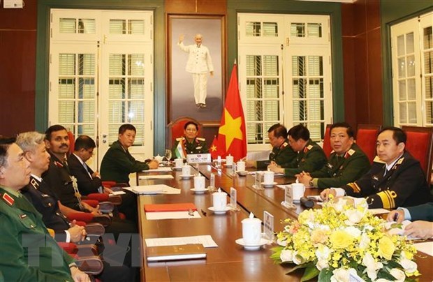 Vietnam, India defence ministers hold online talks hinh anh 1