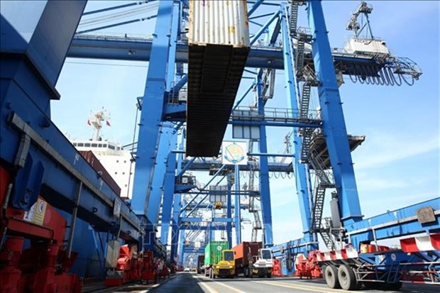 HCM City to move ports out to ease congestion on roads hinh anh 1