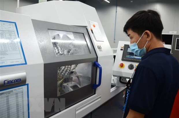 Vietnam steps up transfer, mastery of technologies from abroad hinh anh 1