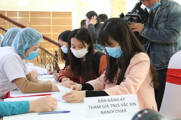 Second Vietnam-produced COVID-19 vaccine to begin human trials soon hinh anh 1