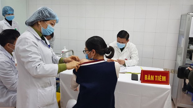 Human trials of third homegrown COVID-19 vaccine to begin in March hinh anh 1