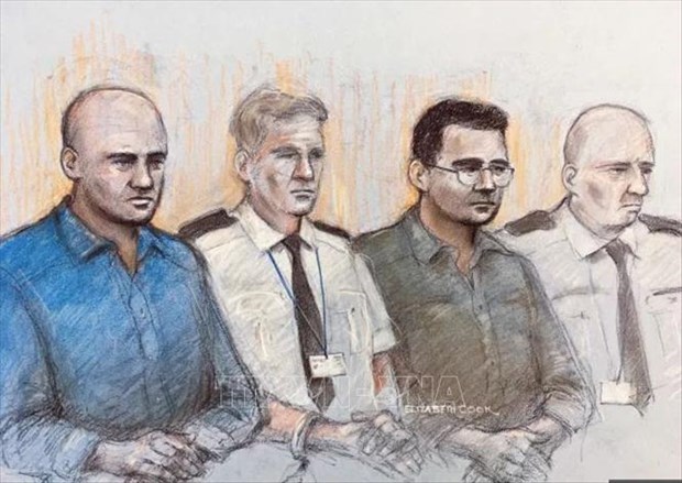 Essex lorry deaths: Four people-smugglers jailed for a total of 78 years hinh anh 1