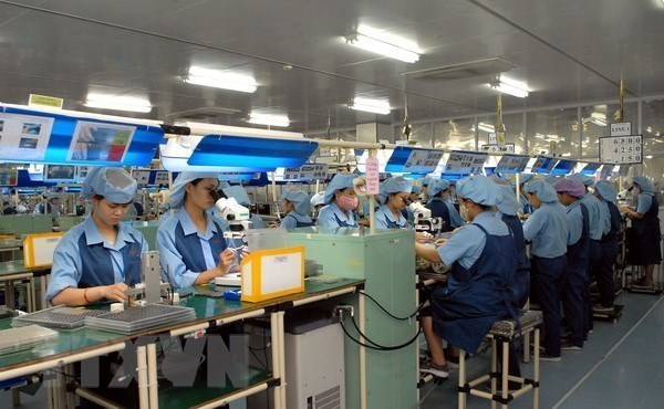 Foreign companies boost investment in Vietnam hinh anh 1