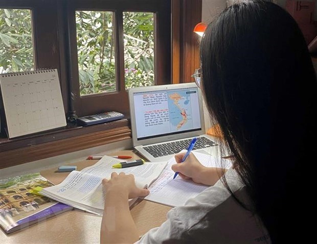 HCM City's students to continue online study after Tet over COVID-19 concerns
