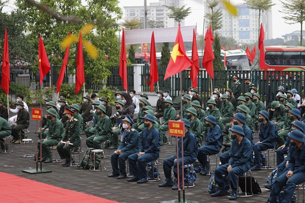 Young people set off for military service hinh anh 2