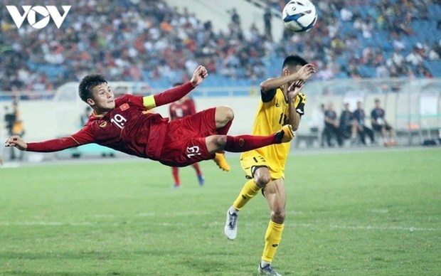 Nguyen Quang Hai nominated among best midfielders in AFC Cup