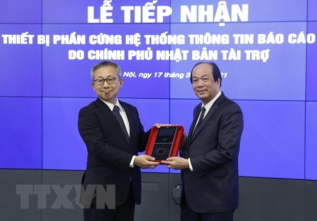 Vietnam receives Japanese equipment for Government Information Reporting System hinh anh 1