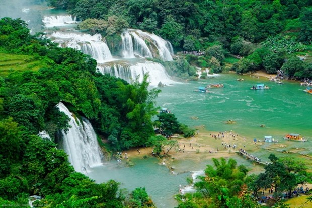 Northern provinces urged to develop local tourism hinh anh 1