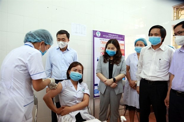 Ministry of Health updates COVID-19 treatment regimen hinh anh 1