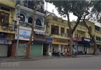 Hanoi shuts down on-site restaurants, hair salons