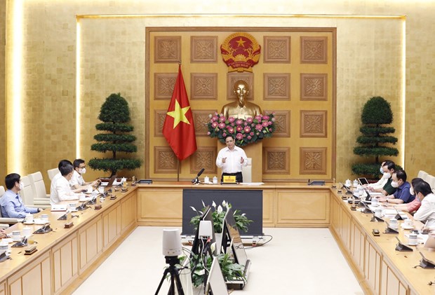 PM orders accelerating work towards domestic vaccine production hinh anh 2