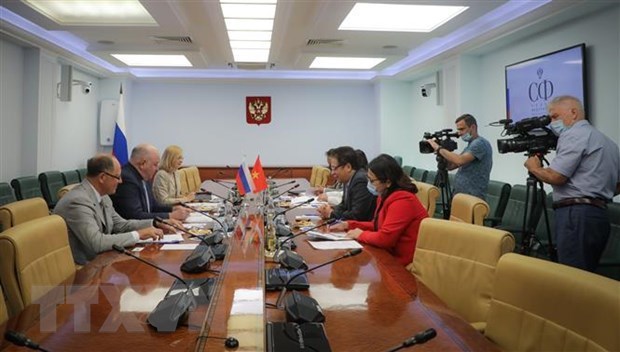 Vietnam proposes Russia foster transfer of vaccine production technology hinh anh 1