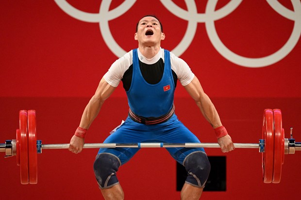 Olympic Tokyo 2020: weightlifter Thach Kim Tuan’s medal hope fades hinh anh 1