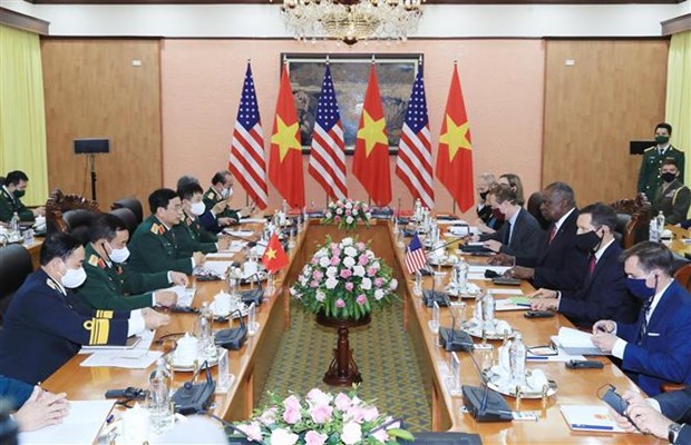 US Secretary of Defence pays official visit to Vietnam