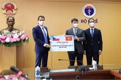 ​Vietnam receives over 250,000 doses of COVID-19 vaccines from Czech Republic