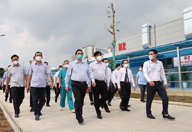 PM inspects COVID-19 prevention, control in Hanoi hinh anh 1