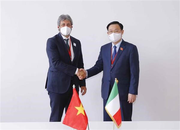 NA Chairman busy with meetings on WCSP5 sidelines hinh anh 2