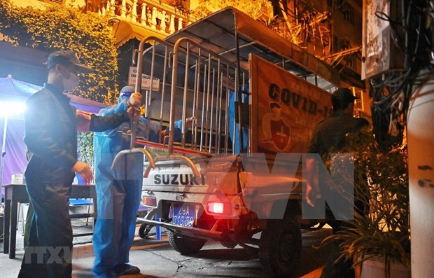 Vietnam’s economy will recover after lockdown is lifted: WB economist hinh anh 1