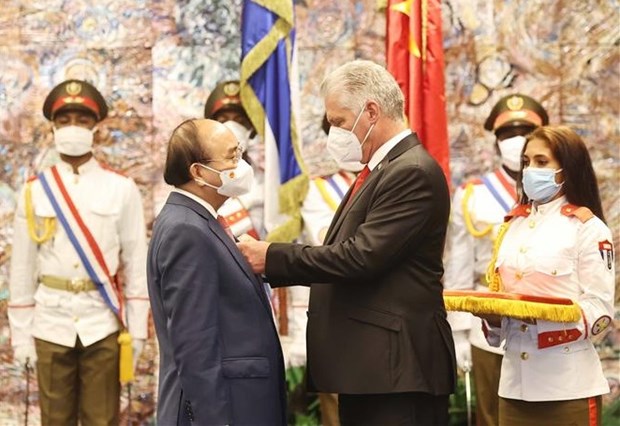 Vietnam, Cuba issue joint statement on President Nguyen Xuan Phuc’s visit hinh anh 1