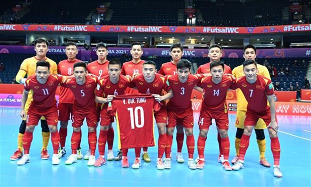 Vietnam loss to Russia in Futsal World Cup knock-out stage hinh anh 1
