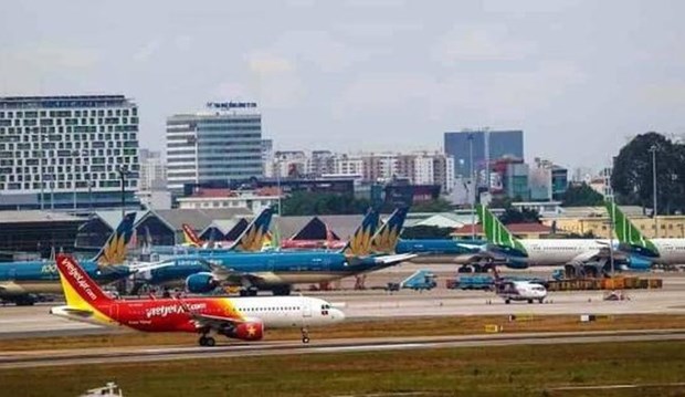 CAAV asks airlines to stop selling domestic tickets hinh anh 1