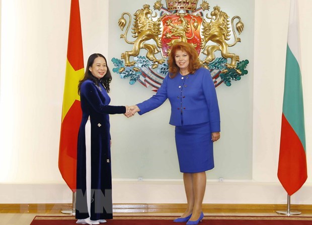 Vice President Vo Thi Anh Xuan meets Bulgarian leaders hinh anh 1