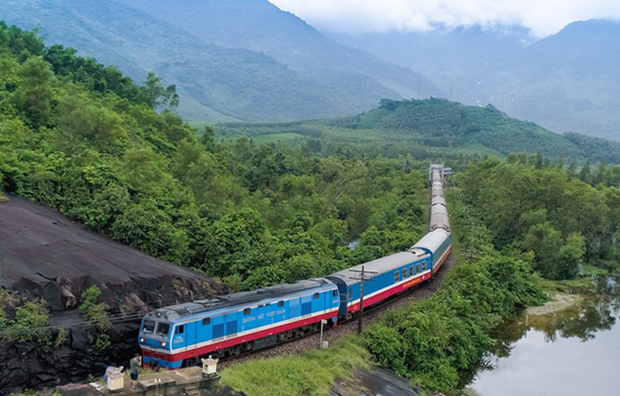 2.2 trillion VND project proposed to improve railway connections with China hinh anh 1