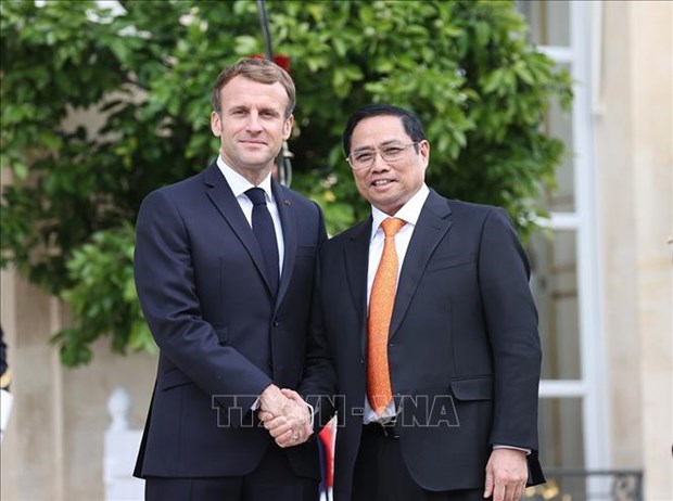 PM Pham Minh Chinh meets French President