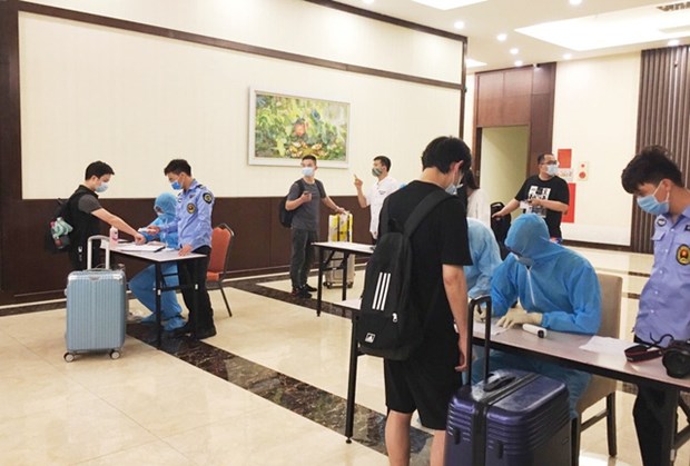 Hanoi confirms 12 more hotels to host quarantined people hinh anh 1