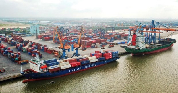 Vietnam to attract more investment in seaport development hinh anh 1