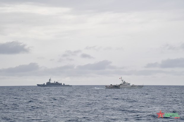 Vietnamese, Thai navies conduct 44th joint patrol hinh anh 1