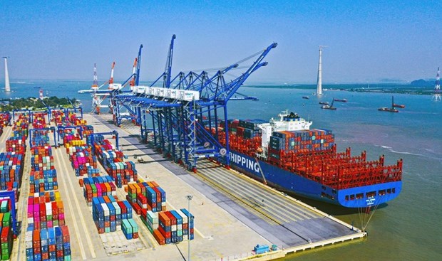 Import-export revenue forecast to hit new record in 2021: MoIT hinh anh 1