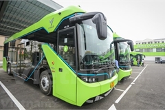 First smart e-bus fleet hits Hanoi street