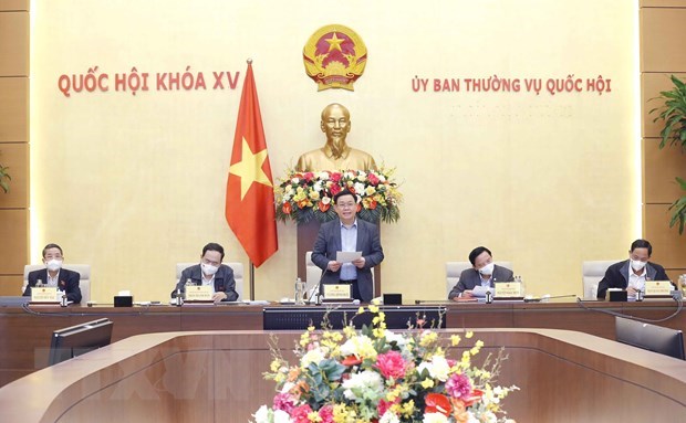 NA Chairman chairs meeting on special policies in COVID-19 fight hinh anh 1