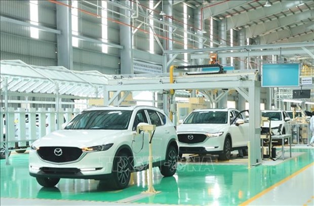 Registration fee reduced to boost Vietnam auto market